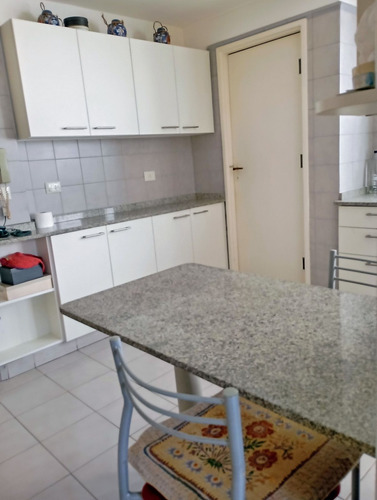Departamento Alto En Venta Frente A Plaza Carlos Pellegrini, Jockey Y 2 Embajadas Cochera Vig24hs