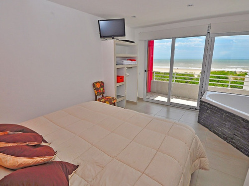 Complejo Frente Al Mar Azul , 6 Confortables Unidades