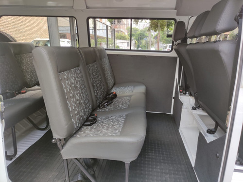 Volkswagen Kombi 1.4 Lotação Total Flex 3p