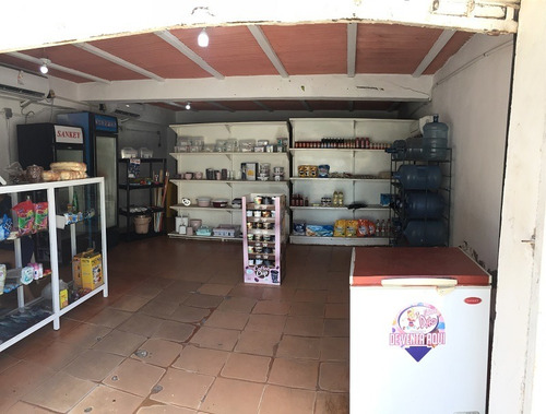 Imagen 2 de 3 de Local Comercial Execelnte Ubicacion