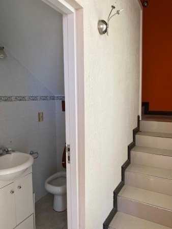 Imagen 19 de 30 de Venta De Chalet En Barrio Constitucion
