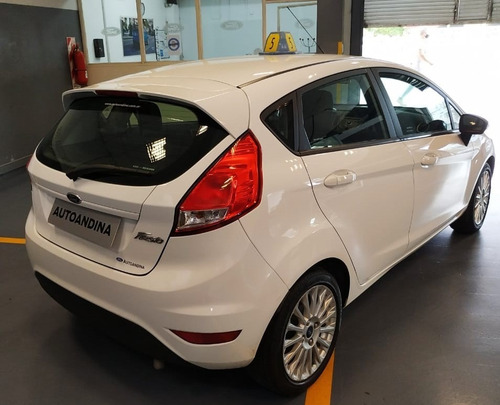 Ford Fiesta Kinetic Desing Se 1.6 Nafta 5 Puertas