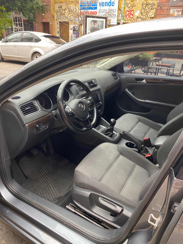 Volkswagen Vento 2.5 Advance Plus 170cv