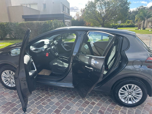 Peugeot 208 1.6 Allure Tiptronic