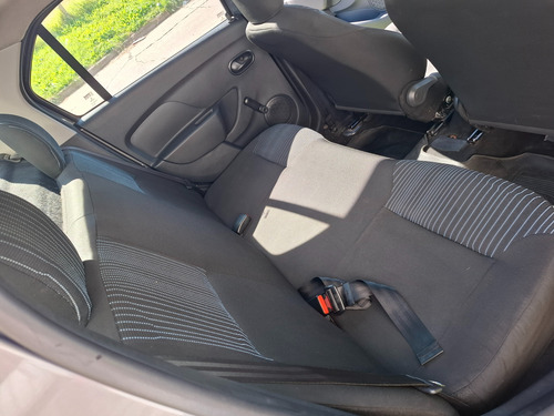 Renault Logan 1.6 Authentique 85cv