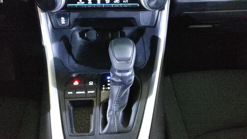 Toyota RAV4 2.5 Le At
