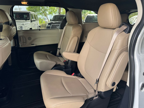 Toyota Sienna 2.5 Xle Piel Hibrido At