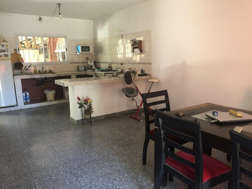 Imagen 4 de 16 de Casa - Ituzaingó Norte Venta Casa 4 Amb Amplios Sobre Lote En Esquina
