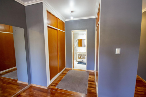 Dúplex De 4 Ambientes Playroom En Venta, En Olivos.