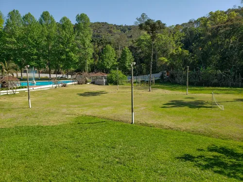 Sitio Para Festas E Temporada -piscina Semi Olimpíca