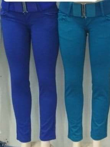 Jeans Azul Con Cinto Tiene Lycra. 