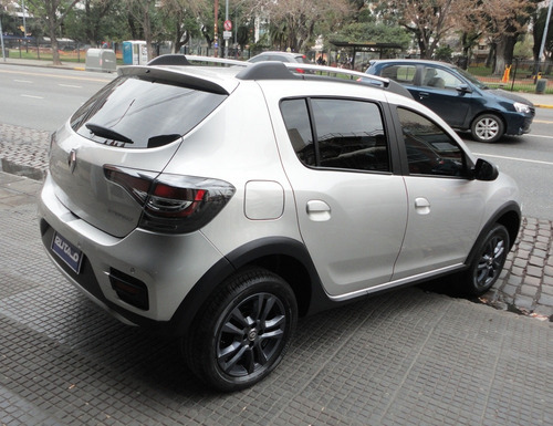 Renault Sandero Stepway 1.6 16v Zen