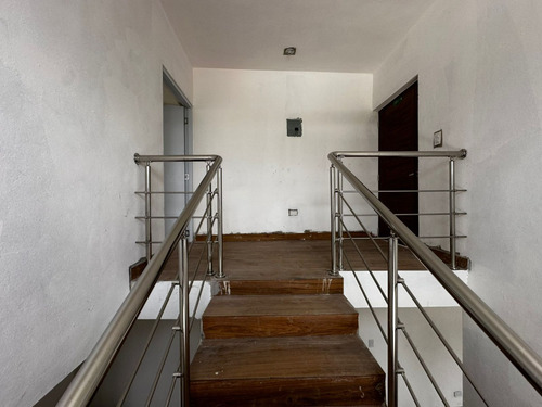 Centro De San Cristobal, Los Nova, Apartamento Tipo Pentohouse De 3 Habitaciones Con Terraza Privada