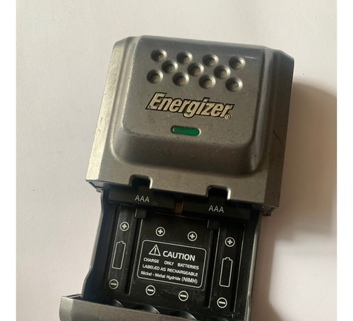 Energizer Chdc Cargador Original Batería Aa Y Aaa Recargable (Usado)