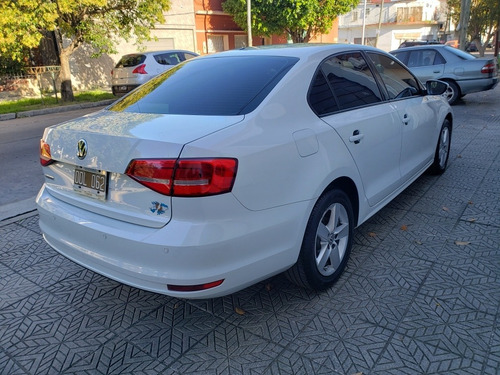 Volkswagen Vento 2.5 Advance Plus 170cv Tiptronic 2015