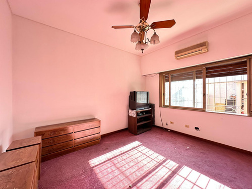 Venta/casa/lote Propio/jardín/aptocredito/5amb/montecastro/permuta