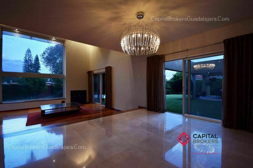 Imagen 14 de 30 de Casa De Super Lujo En Club De Golf Santa Anita Zona Sur