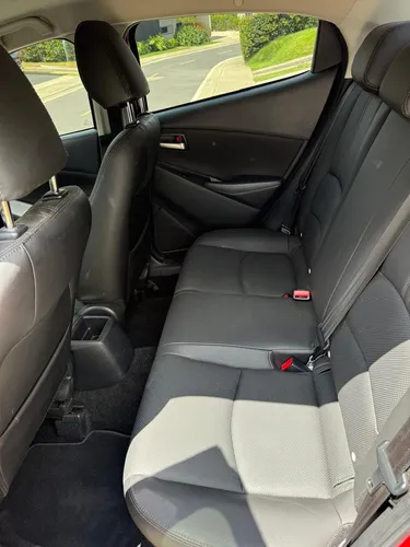 Mazda 2 Sedan 1.5 Touring At