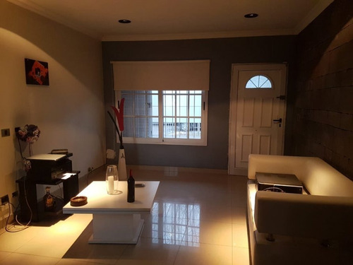 Imagen 7 de 14 de Hermoso Chalet 4 Ambientes En Gran Zona Y Buen Lote