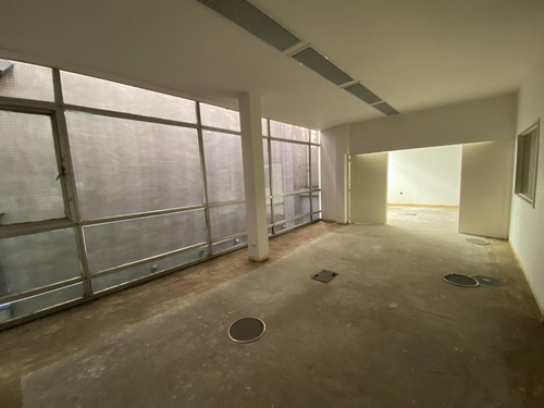 Imagen 10 de 16 de Excelente Edificio En Block En Alquiler - 3 Plantas Libres.
