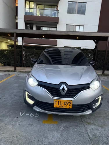 Renault Captur 2.0 Intens Automática