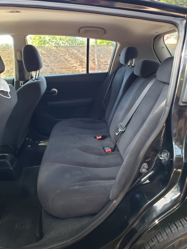 Nissan Tiida 1.8 Visia 2010