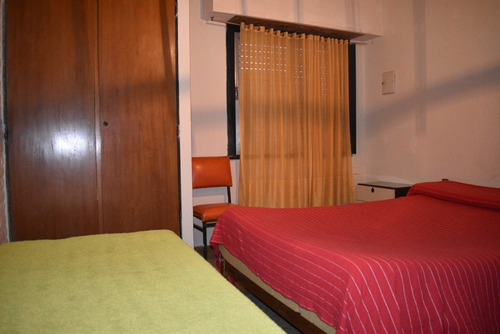 Imagen 7 de 14 de Hotel 15 Habitaciones Sobre Ruta 8 - Km. 143