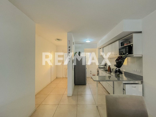 Departamento 1 Dormitorio En Alquiler, Centro Nqn