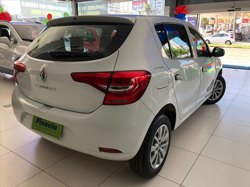 Imagem 4 de 9 de Sandero 1.0 12v Sce Flex Life Manual