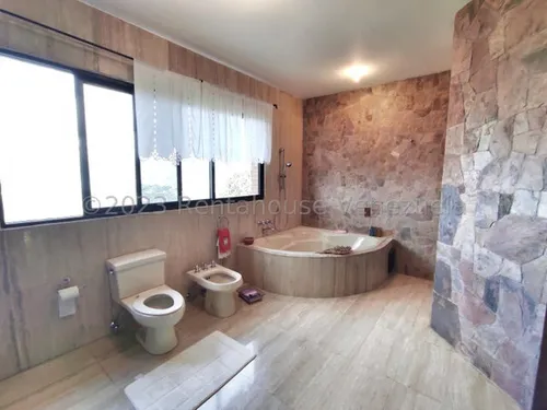 Casa En Venta 23-13961