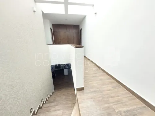 Casa En Renta En Altozano, Con 4 Recámaras, 4 Baños Y Fire Pit