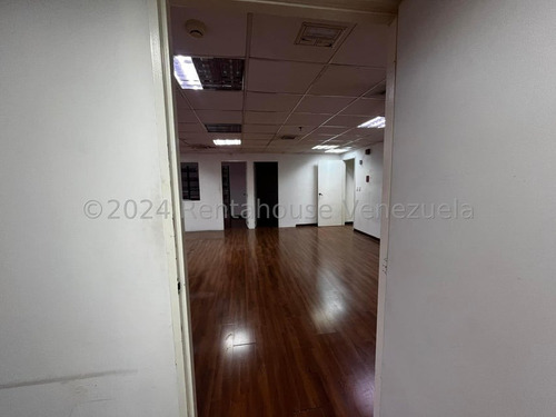 Oficina Venta El Bosque Mls Cod #25-1759