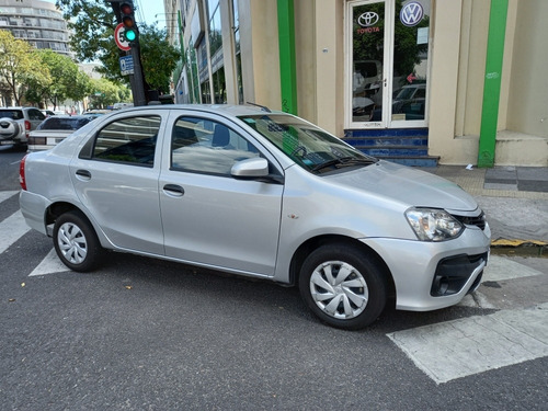 Toyota Etios 1.5 Sedan X 2018