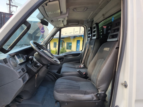 Imagem 13 de 13 de Iveco 35s14 2015