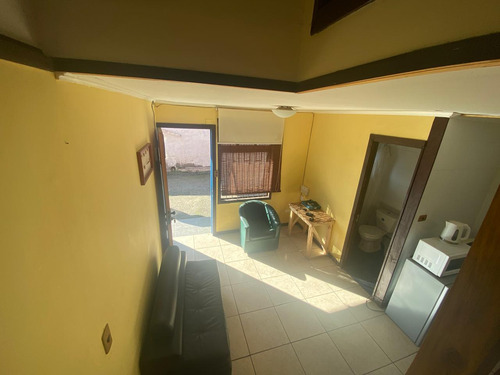 Se Vende Y/o Arrienda Casona Con 8 Deptos En San Antonio