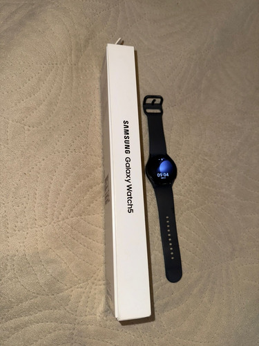 Samsung Galaxy Watch5 Small 40mm Graphite, Bluetooth, Usado Negro Sport Negro (Usado)