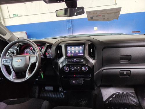 Chevrolet Silverado 4.3 WT Dob Cab V6 4x4