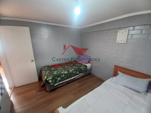 Casa De Dos Pisos Con 2 Dormitorios, 1 Baño, Quilicura