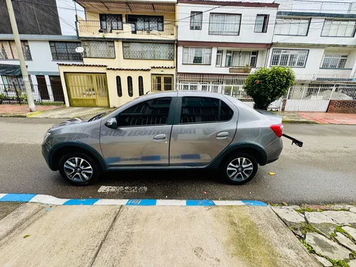 Renault Logan 1.6 Privilege / Intens