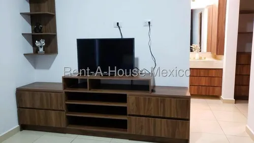 Casa Amueblada Con Área De Tv, 2 Recámaras, Estudio Zákia, Renta