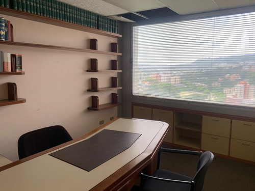 Ym Comoda Oficina De 260 M2 En Santa Paula