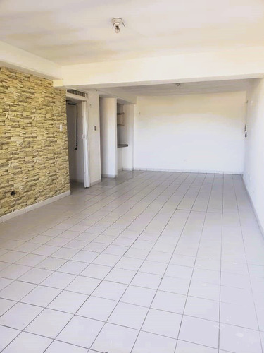 Hermoso Apartamento En Venta En Las Residencias Las Gaviotas, Estratégicamente Ubicado En La Urbanización Jorge Coll, Margarita. (a.p)