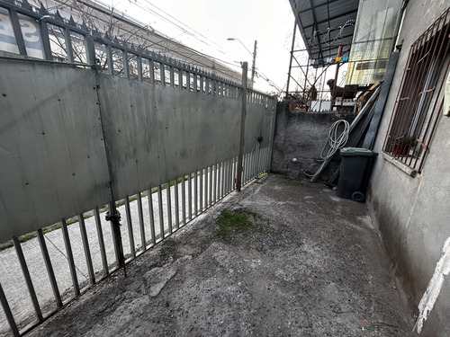 Calle Pedro Aguirre Cerda, Metro Santa Rosa (74923)