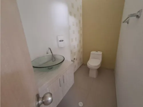 Bodega De 360 M² En Excelente Ubicación Envigado