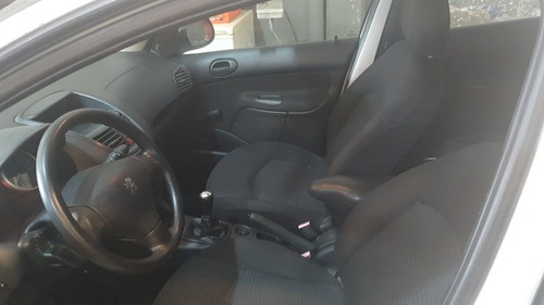 Peugeot 207 2012 1.4 Sedan Active 75cv