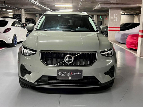 Volvo XC40 HIBRIDO B4 PLUS 2.0