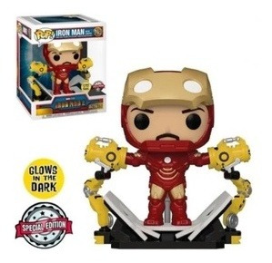 Funko Pop Iron Man With Gantry 905 Special Glows In The Dark