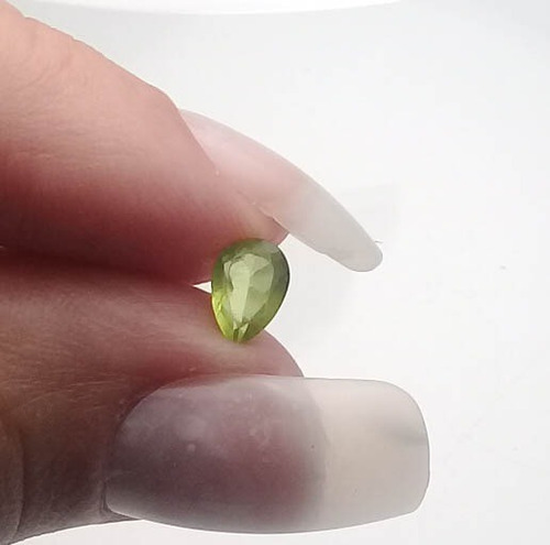 Peridoto 0.830 Cts Gota 6x5 Mm Pedra Preciosa A Verde Translucido Cor Forte Pedra Preciosa Extra Da Bahia Garantia Eterna