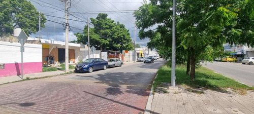 Local Comercial Sobre Correa Racho, Con Terreno Adicional Para Proyecto De Oficinas, 84m2