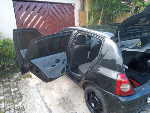 Renault Clio 2011 1.0 16v Campus Hi-flex 5p